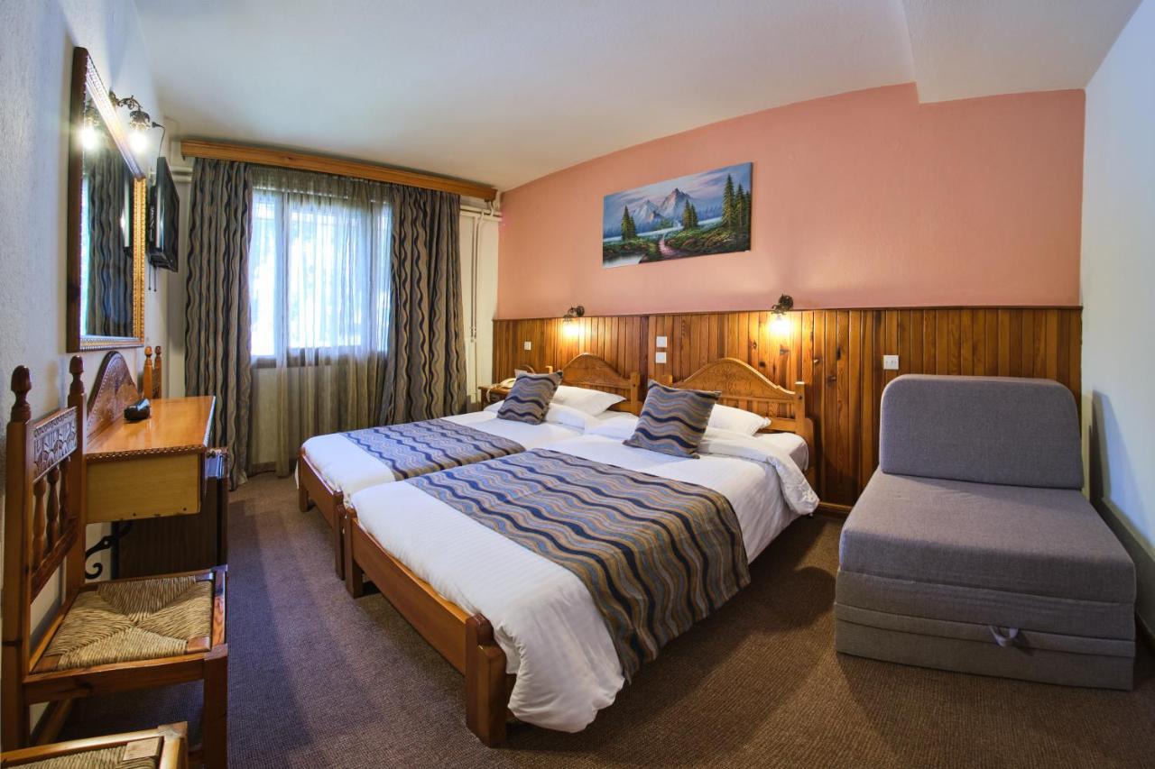 Hotel Victoria Мецовон Экстерьер фото